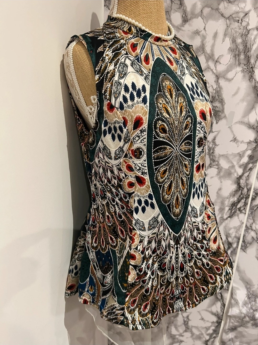 Sleeveless Peacock Stretchy Printed  Tank Top in  Ivory